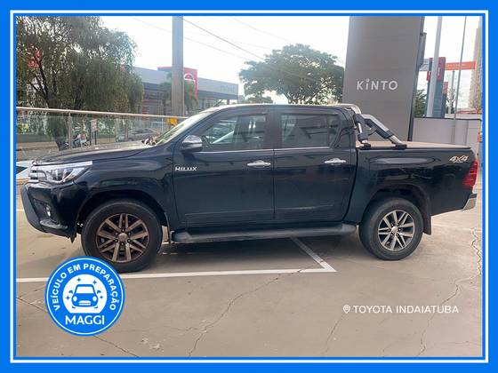 TOYOTA HILUX 2.8 SRX 4X4 CD 16V DIESEL 4P AUTOMÁTICO TOYOTA HILUX 2.8 SRX 4X4 CD 16V DIESEL 4P AUTOMÁTICO